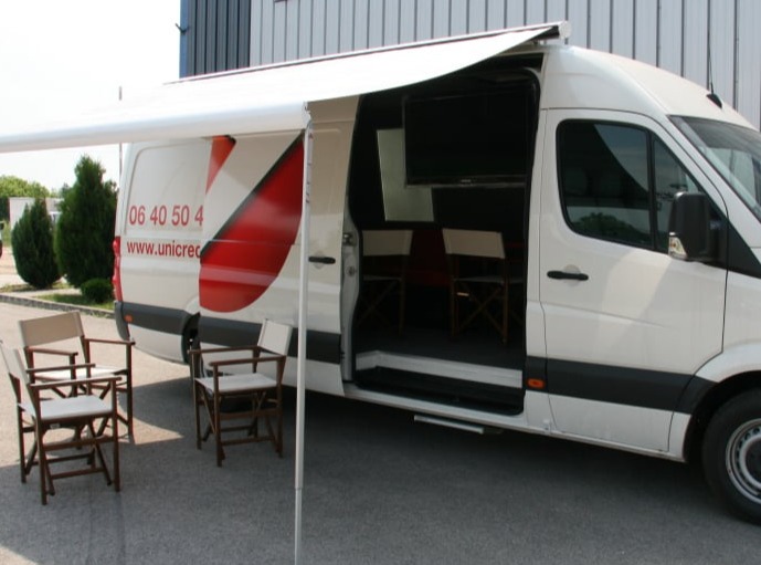 promóciós autó, mobil iroda